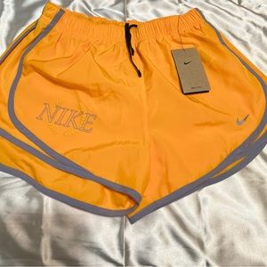 Nike Women's Dri-FIT Training Shorts medium